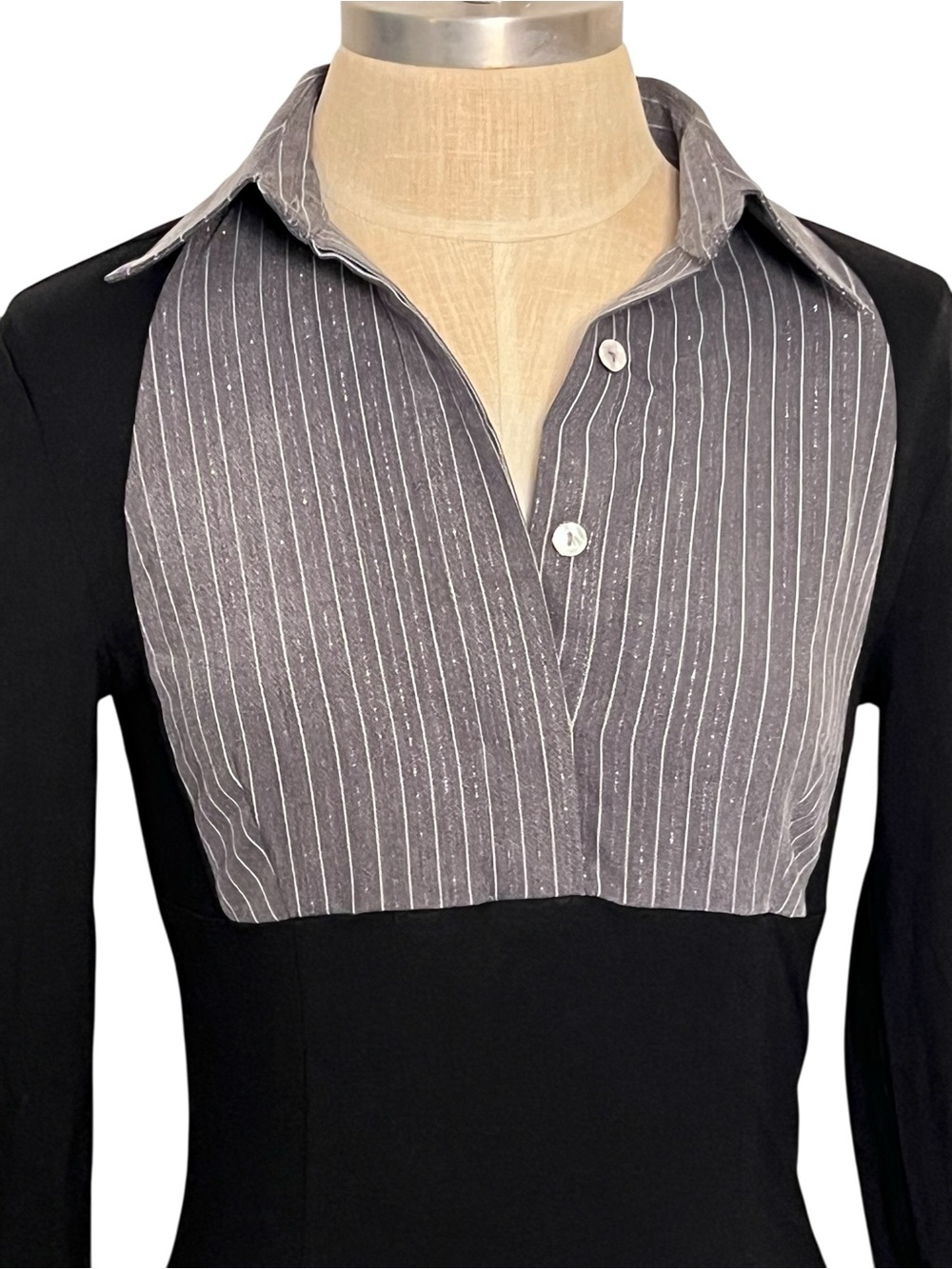 I.AM.GIA Sharah Top Black Gray Pinstripe Contrast Collared Top Size Small - Picture 2 of 8
